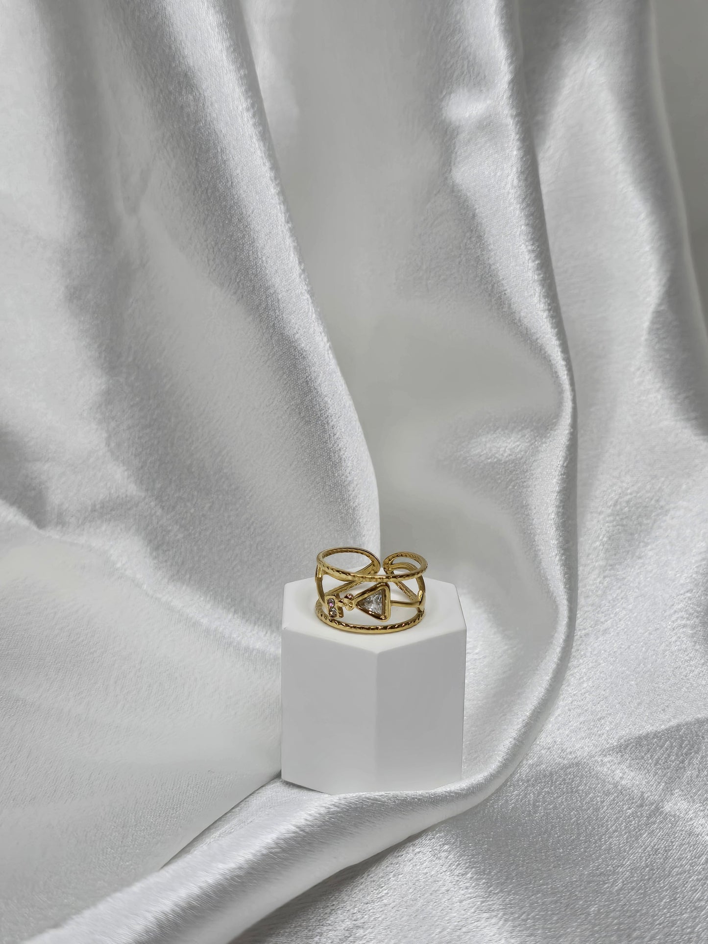 Bague en acier doré double ligne réglable