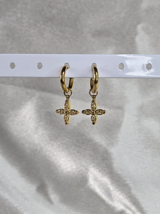 Boucles d'oreilles créoles avec croix en strasses