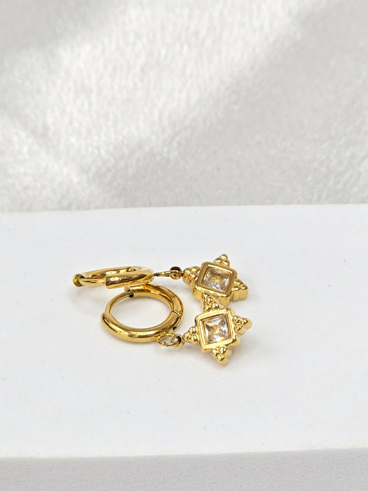 Boucles d'oreilles pendantes carrées avec strasses